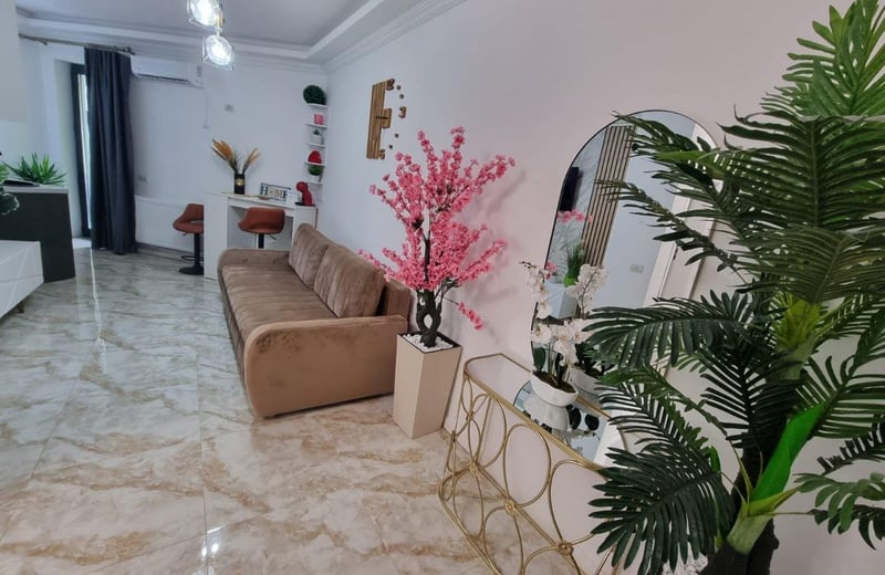 Rent of a comfortable furnished 2-room apartment, 56 m², Mamaia, Constanța, Romania